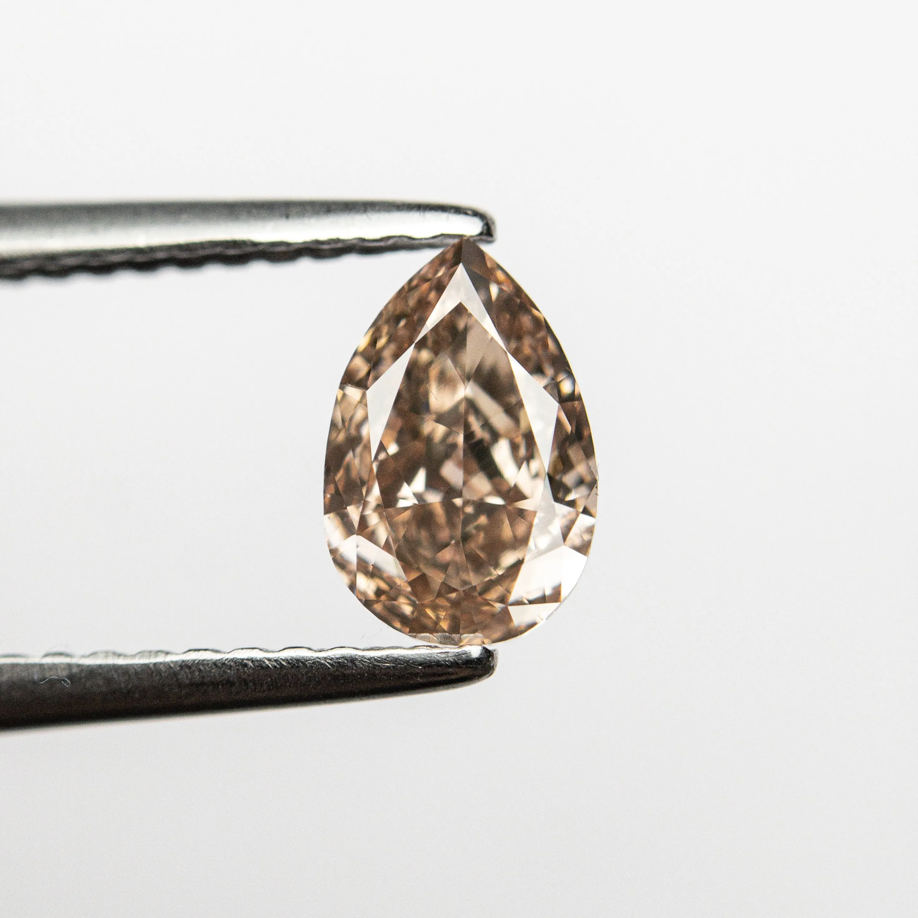 Fancy Pink Brilliant Diamond - 0.68ct Pear