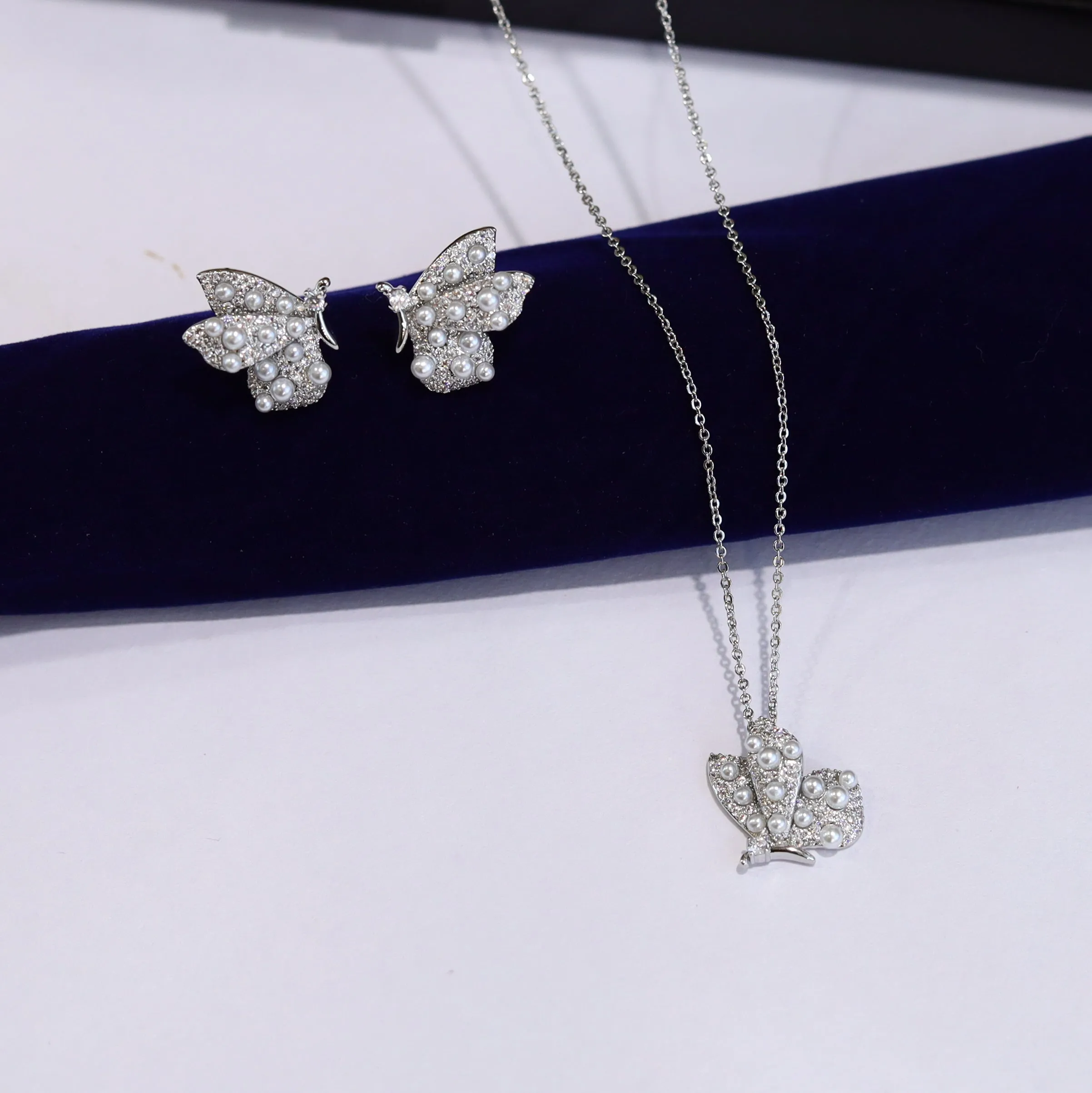 Light Zircon/AD Pendant Set 13978-33
