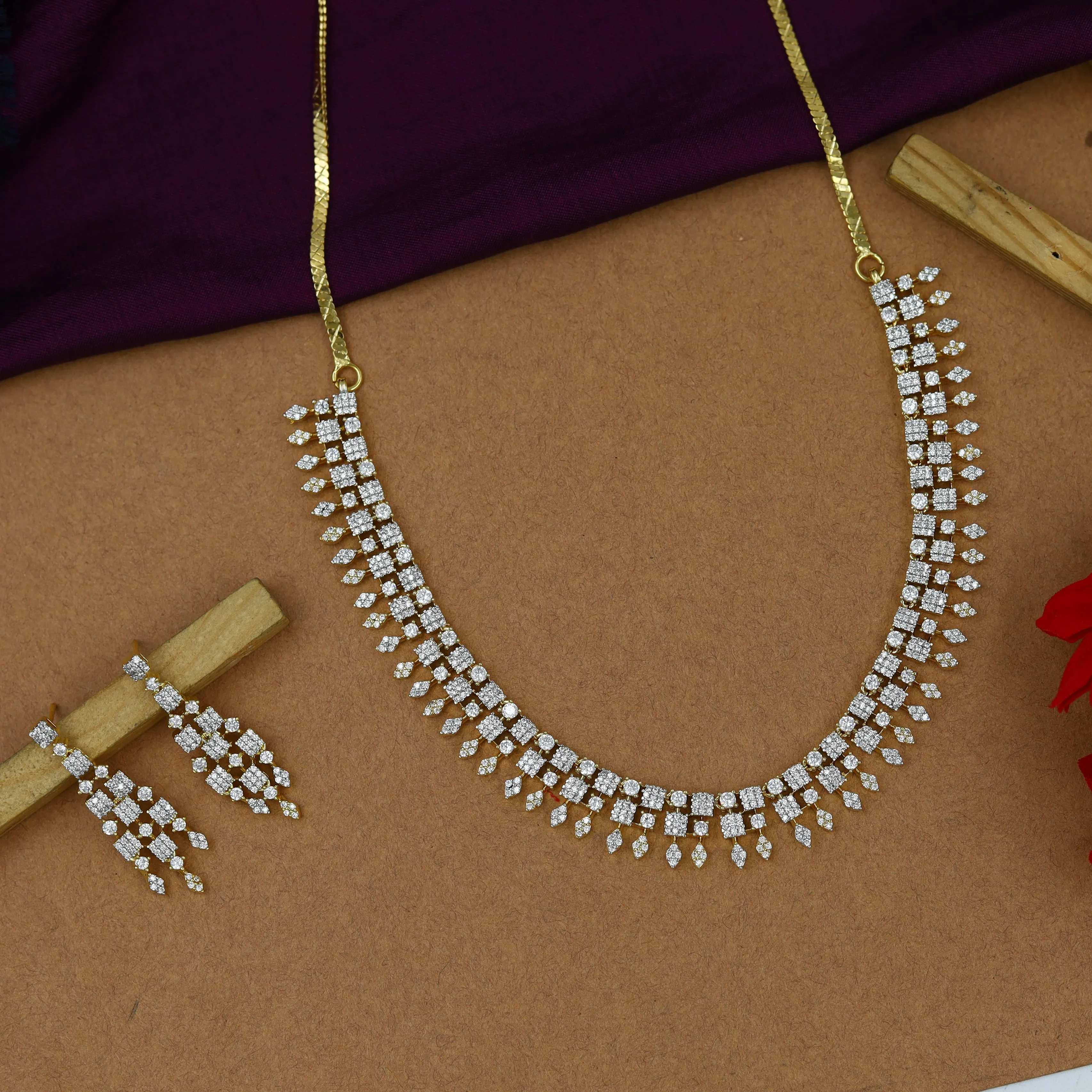 Round Neck Zircon/AD Necklace Set 15322-69