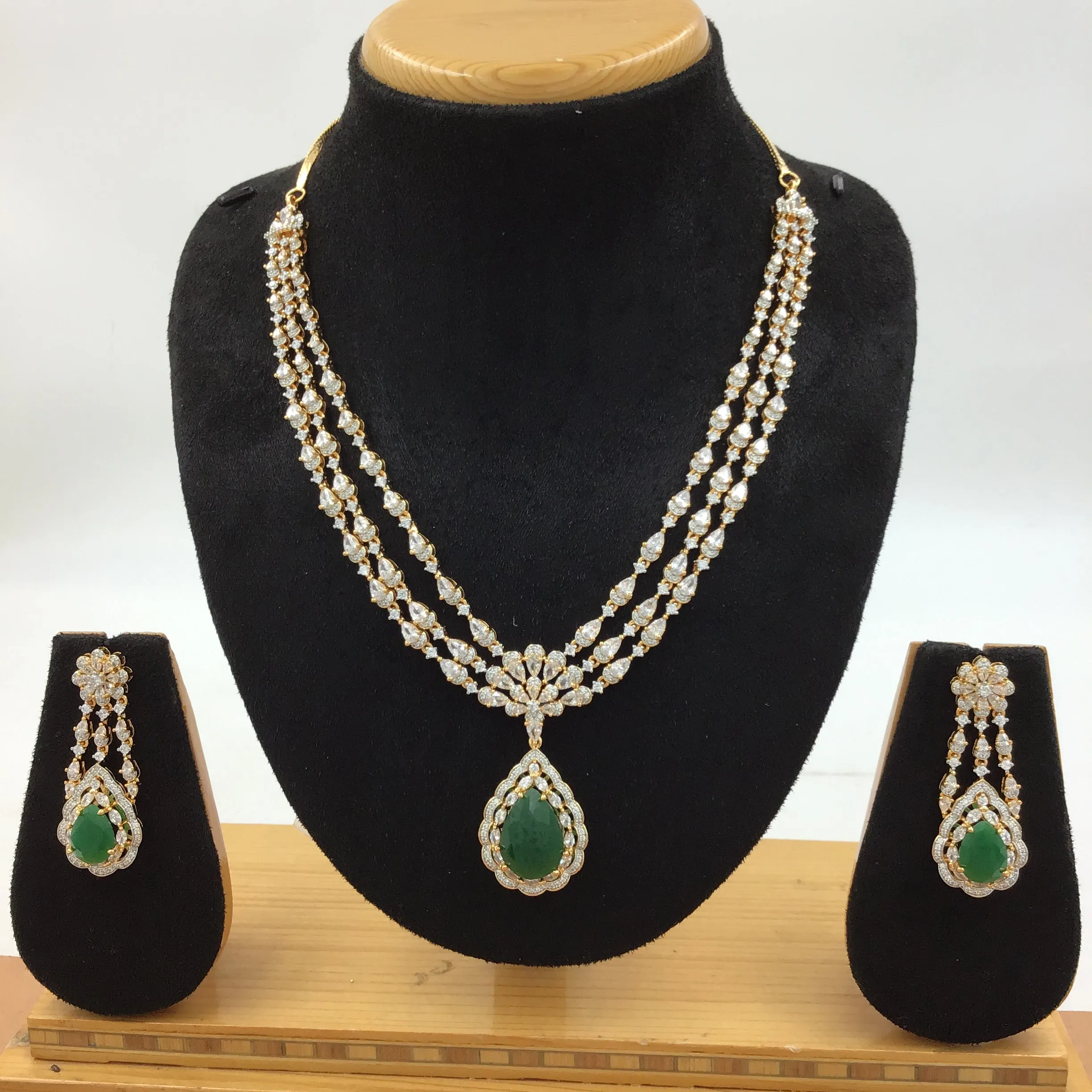 Round Neck Zircon/AD Necklace Set 16213-69