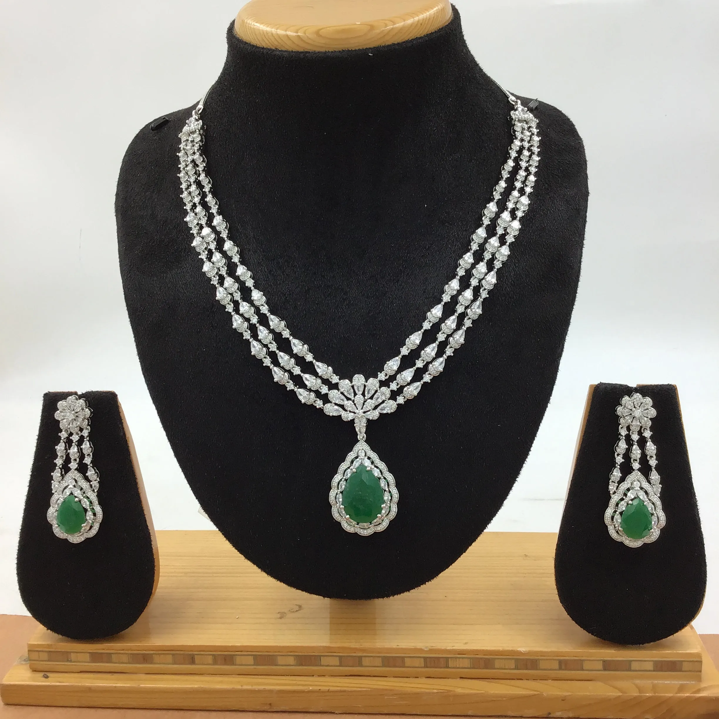 Round Neck Zircon/AD Necklace Set 16213-69