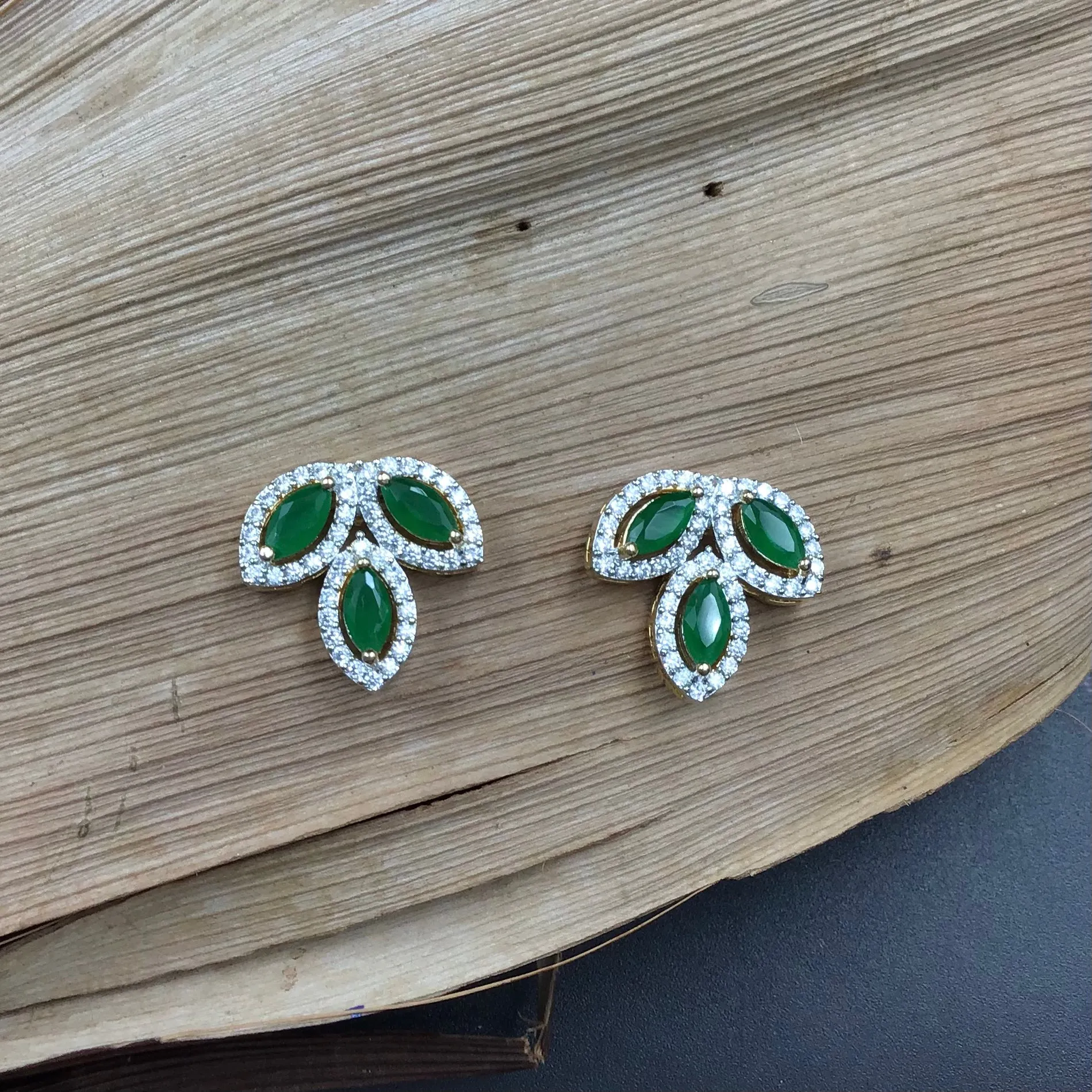 Round Neck Zircon/AD Necklace Set 8583-08