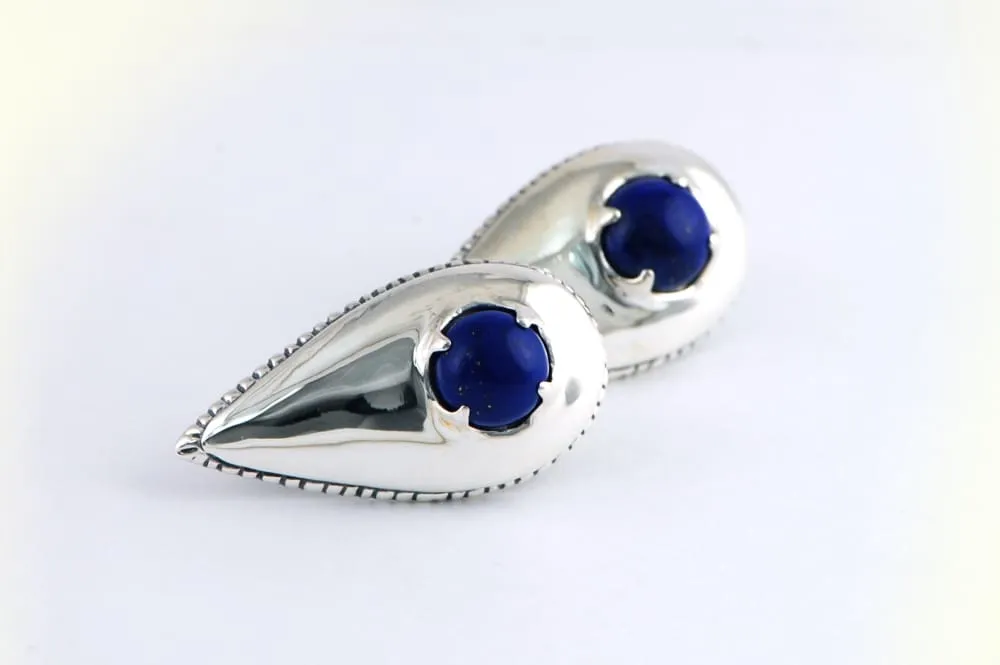 Small arrowhead stud earrings with blue lapis lazuli